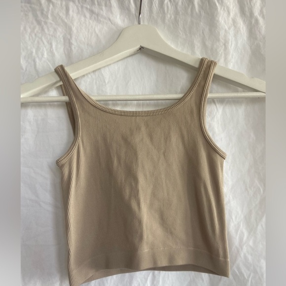 PRO FIT Seamless padded tank top size small - Picture 12 of 13